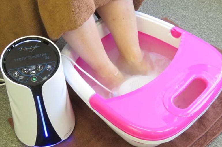 水素水の足湯